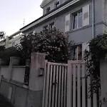 La Maison Bleue Διαμέρισμα *